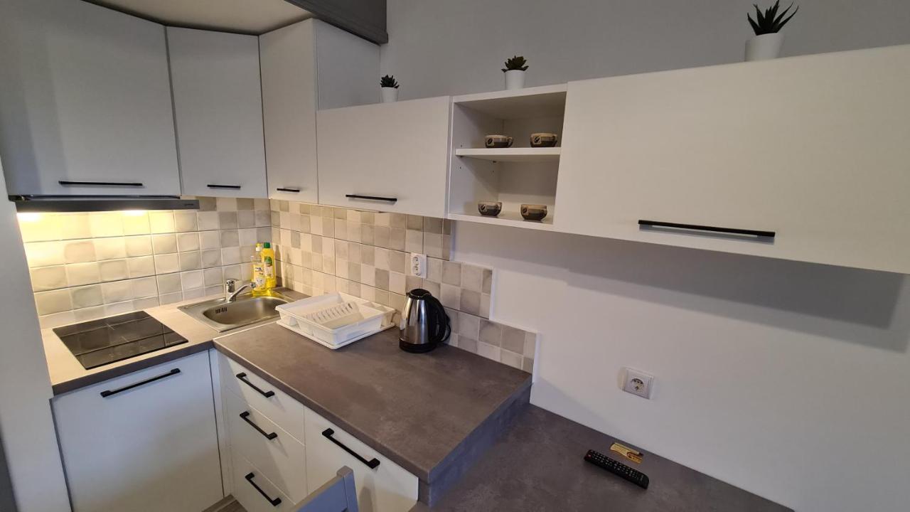 Gyulai-Fuerdo-Apartman Ii. المظهر الخارجي الصورة