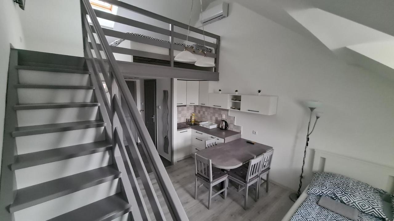Gyulai-Fuerdo-Apartman Ii. المظهر الخارجي الصورة