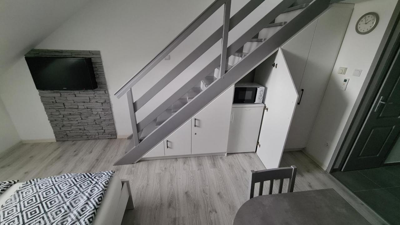 Gyulai-Fuerdo-Apartman Ii. المظهر الخارجي الصورة