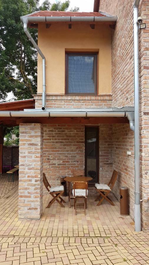 Gyulai-Fuerdo-Apartman Ii. المظهر الخارجي الصورة